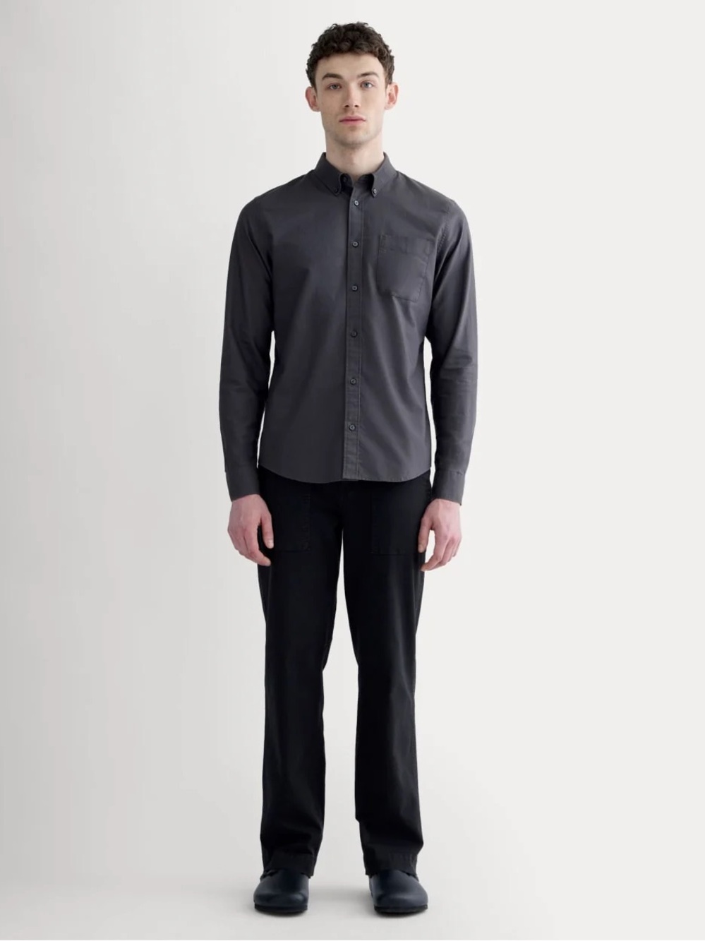 Everlane Charcoal Oxford Button Down - Picture 5 of 7